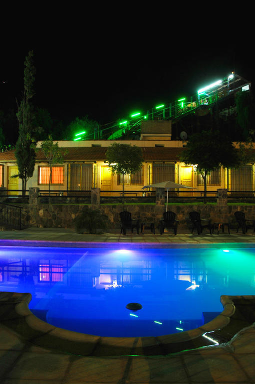Complejo Turistico Alfombra Magika Villa Mendoza Bagian luar foto