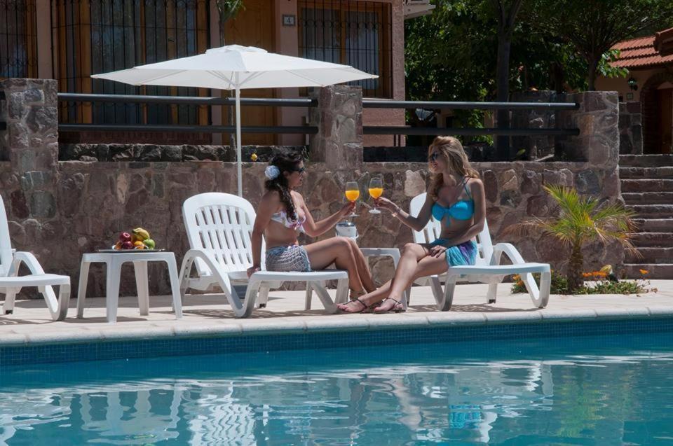 Complejo Turistico Alfombra Magika Villa Mendoza Ruang foto